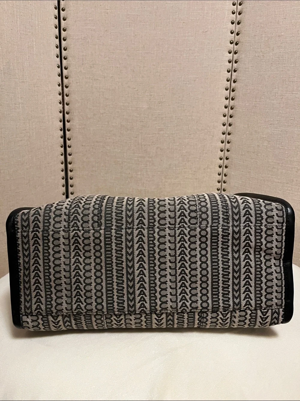 Marc Jacobs Large Jacquard Monogram Tote - Picture 16 of 16